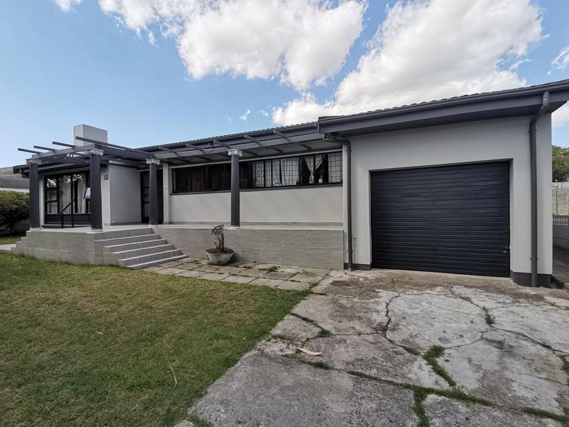 To Let 3 Bedroom Property for Rent in Oostersee Western Cape